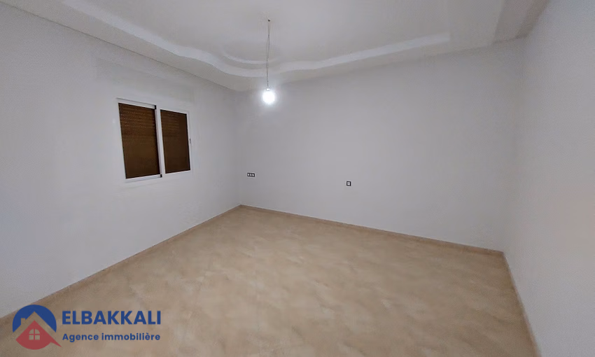 Maison à vendre avec garage et quatre étages