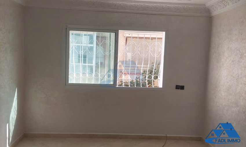 Appartement à vendre avec balcon au premier étage