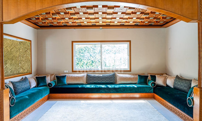 فيلا للبيع في بوسكورة، 3 غرف نوم، 881 م².