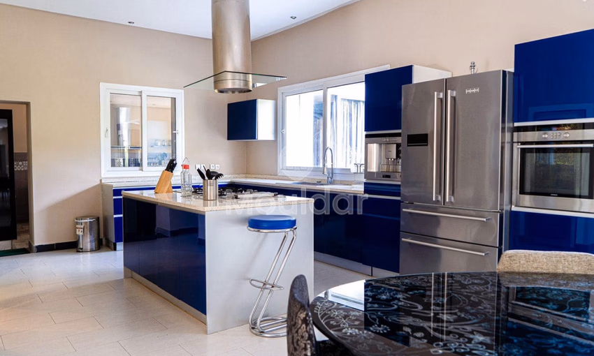 فيلا للبيع في بوسكورة، 3 غرف نوم، 881 م².