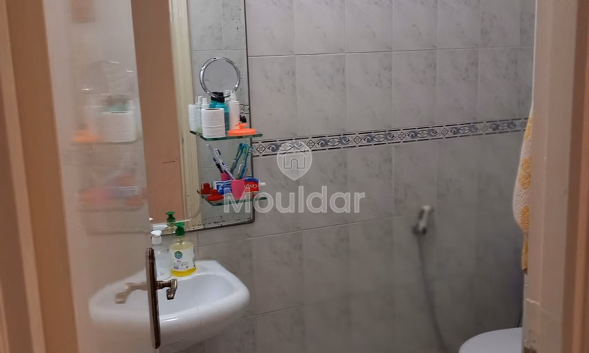 Apartamento en alquiler con balcón en el primer piso Apartamento en alquiler con balcón en el primer piso