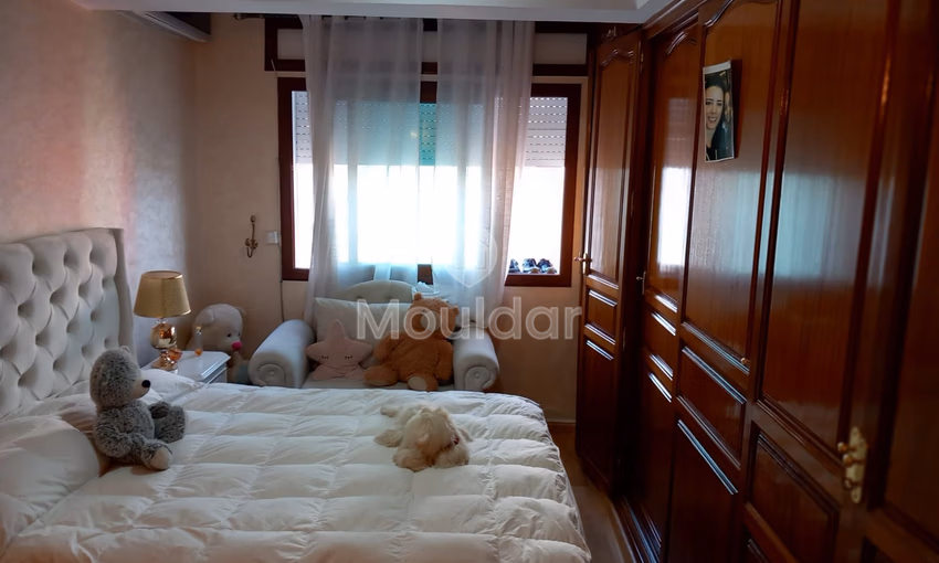 Apartamento en alquiler con balcón en el primer piso Apartamento en alquiler con balcón en el primer piso