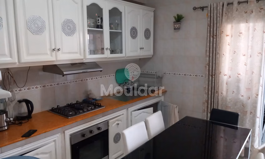 Apartamento en alquiler con balcón en el primer piso Apartamento en alquiler con balcón en el primer piso