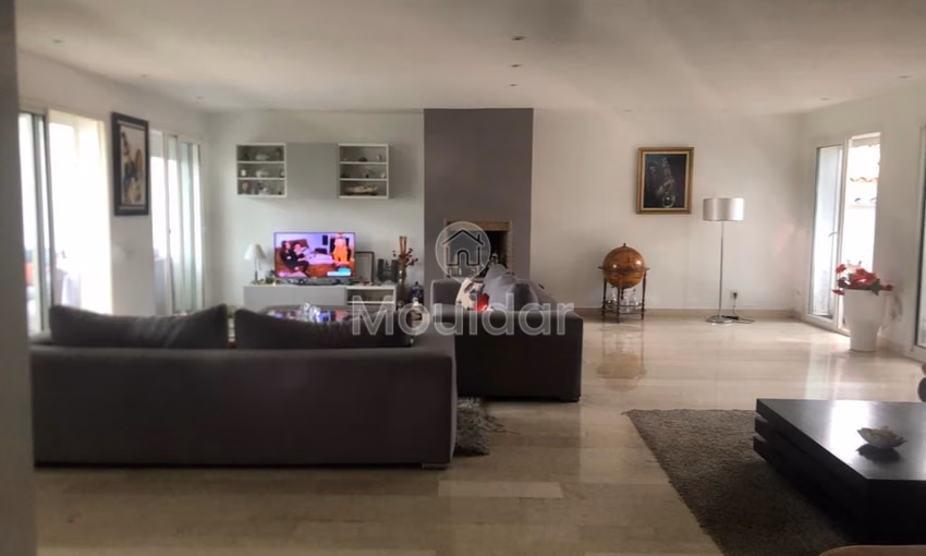 Villa for buy with garden