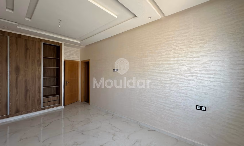 Apartamento nuevo en venta con balcón
