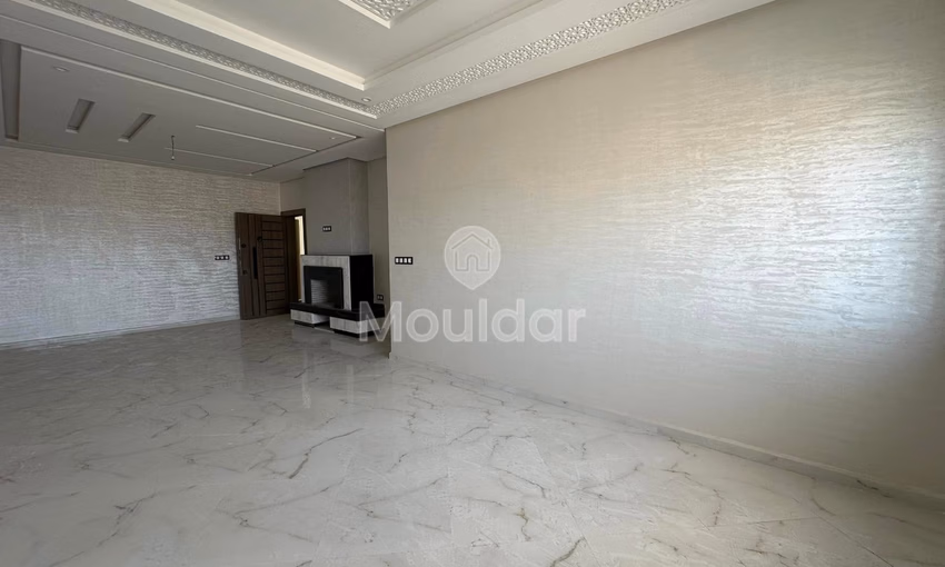 Apartamento nuevo en venta con balcón