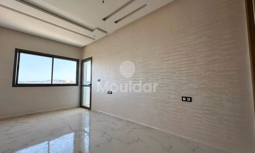 Apartamento nuevo en venta con balcón