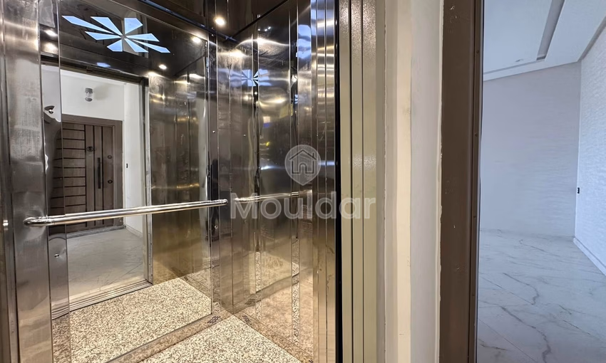 Apartamento nuevo en venta con balcón