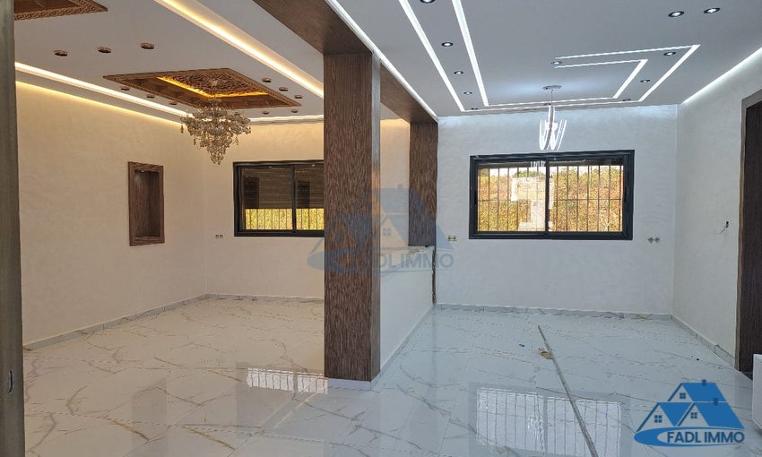 Villa for sale with terrace - view 2