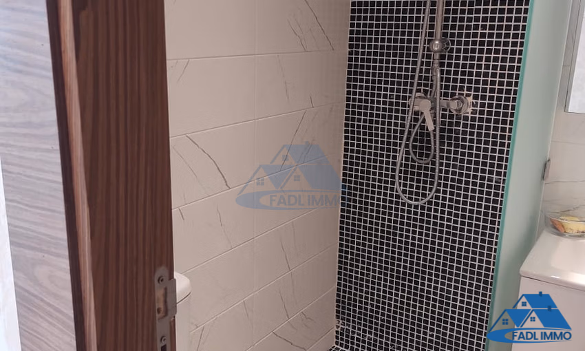 Studio à louer avec balcon au rez-de-chaussée