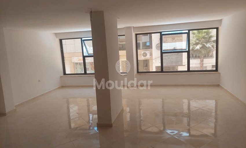 Office for rent on the first floor - view 4