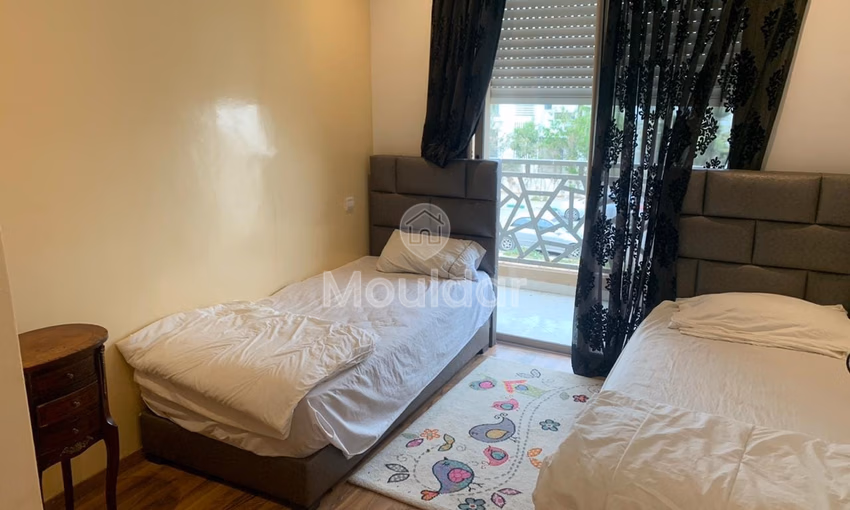 شقة للإيجار مع مسبح في الطابق الأرضي