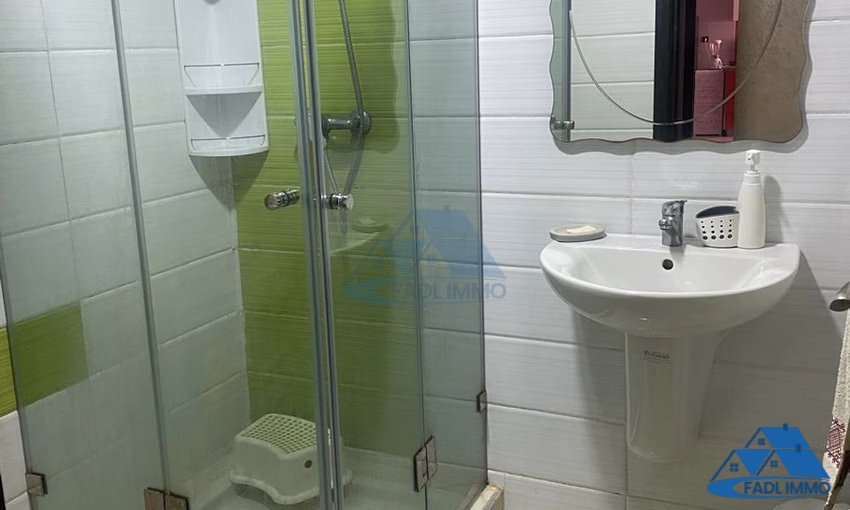 Appartement à louer avec balcon au deuxième étage