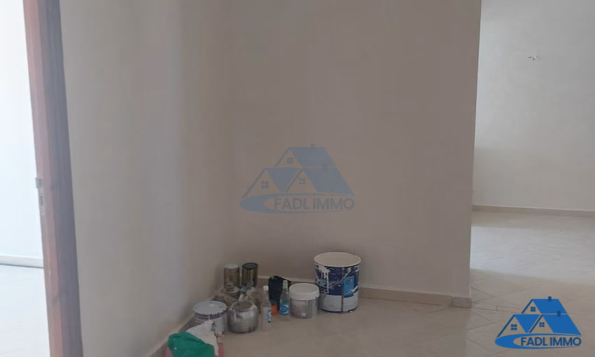 شقة للبيع في الطابق الرابع شقة للبيع في الطابق الرابع