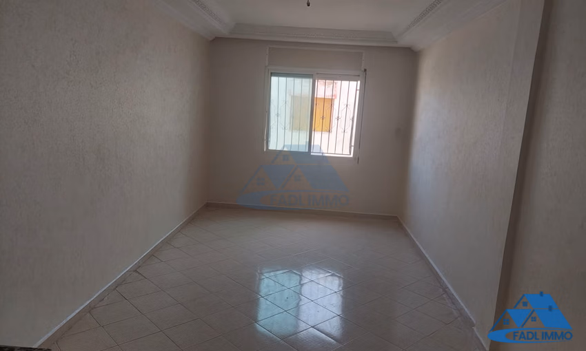 شقة للبيع في الطابق الرابع شقة للبيع في الطابق الرابع