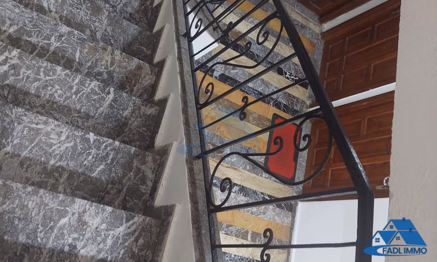 شقة للبيع في الطابق الرابع شقة للبيع في الطابق الرابع