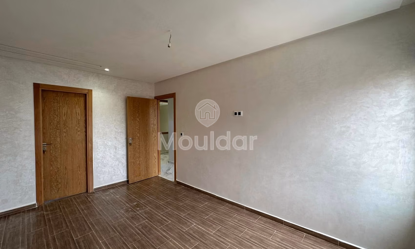 Apartamento nuevo en venta con balcón