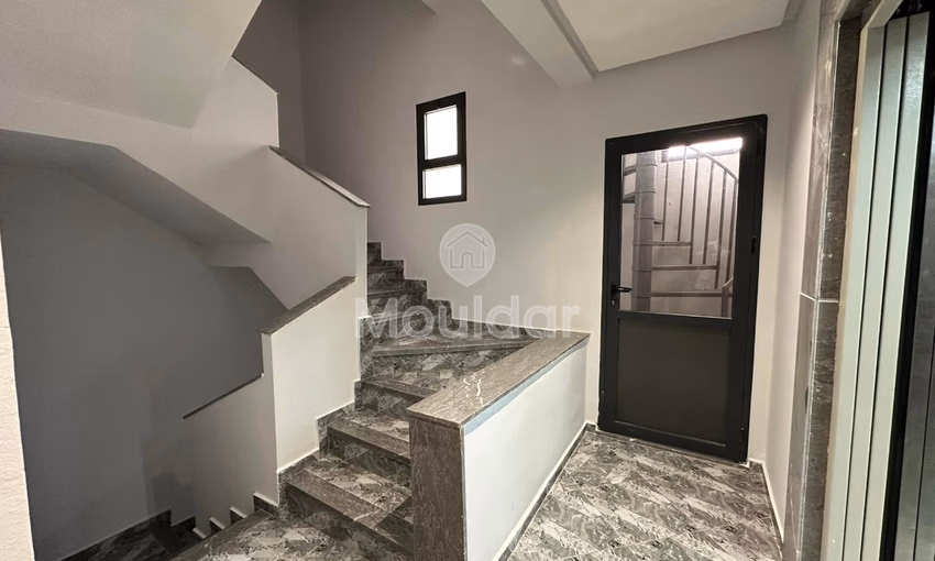 Apartamento nuevo en venta con balcón