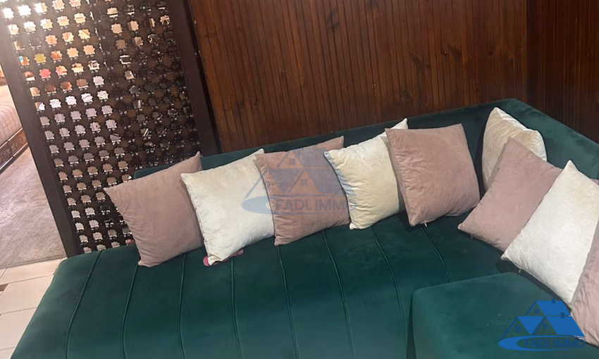 شقة للبيع مع حديقة في الطابق الأول شقة للبيع مع حديقة في الطابق الأول