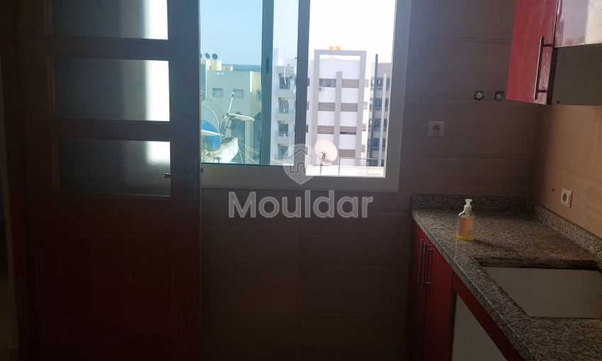 شقة للبيع في الطابق الثامن شقة للبيع في الطابق الثامن