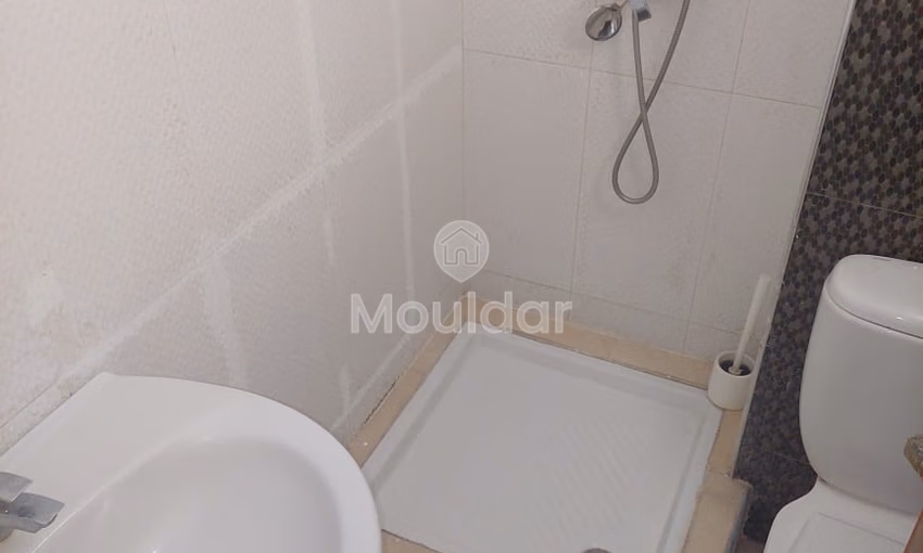 شقة للبيع في الطابق الثامن شقة للبيع في الطابق الثامن