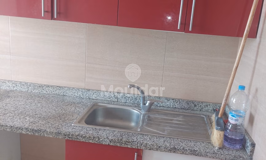 شقة للبيع في الطابق الثامن شقة للبيع في الطابق الثامن