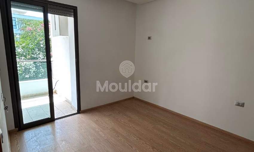 Appartement à louer avec parking au premier étage