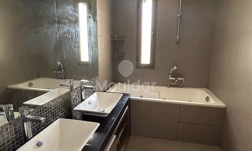 Appartement à louer avec parking au premier étage