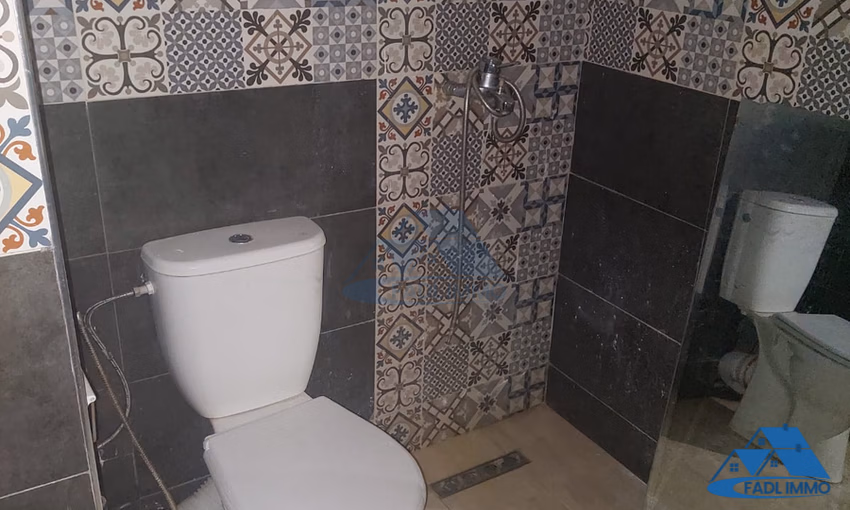 Studio à louer au premier étage