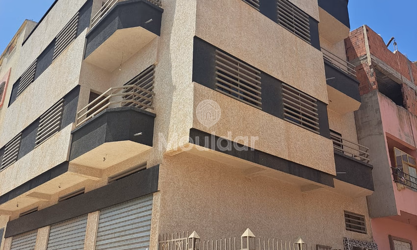 House for sale with parking and two floors - view 1