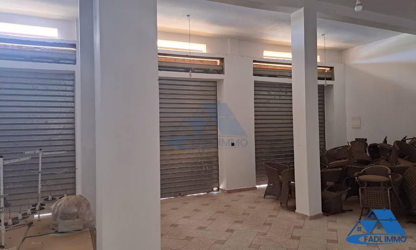 منزل للبيع مع موقف سيارات و طابقين