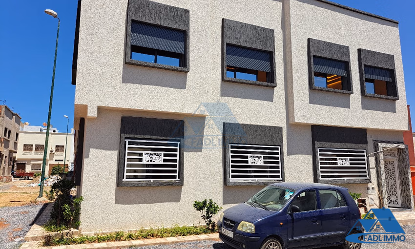 Maison à vendre avec parking - view 1