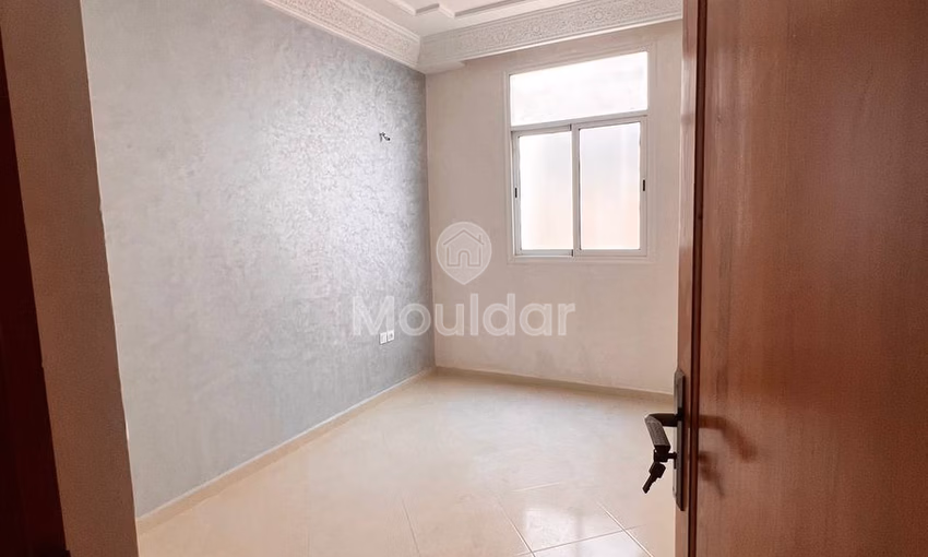 شقة للبيع في الطابق الأول شقة للبيع في الطابق الأول