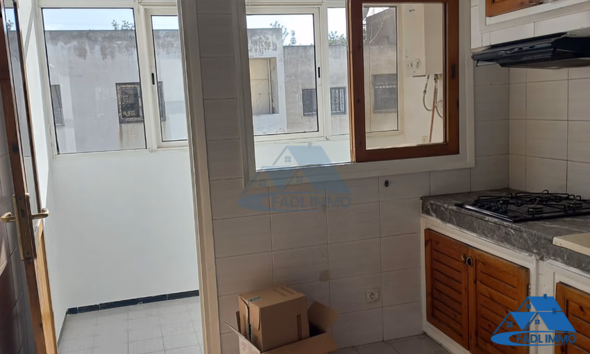 شقة للبيع مع تراس في الطابق الرابع