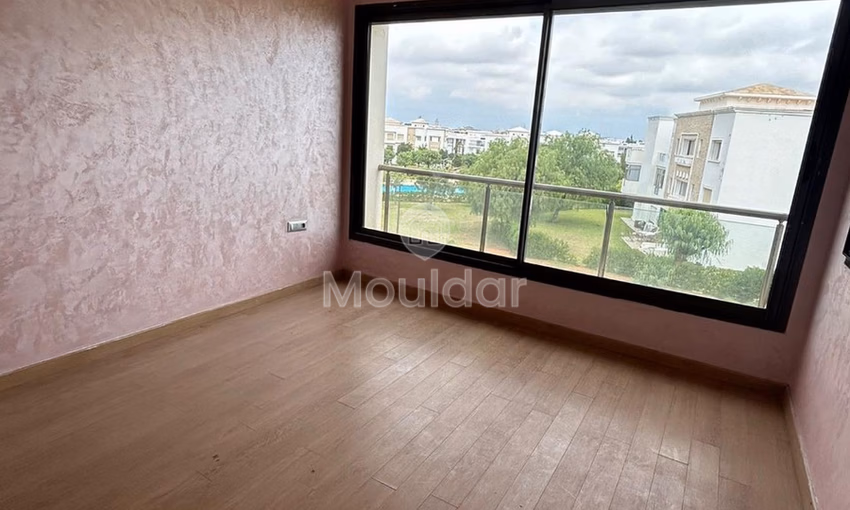 Apartment for rent with terrace
