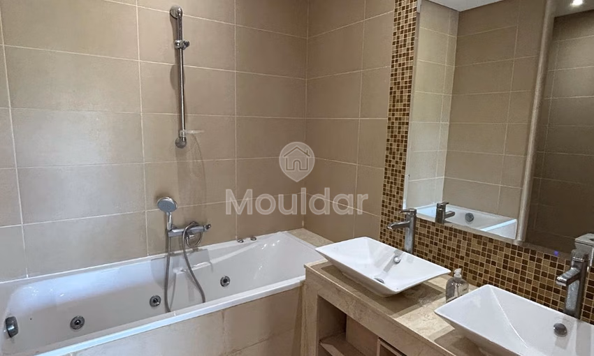 فيلا للإيجار مع مسبح