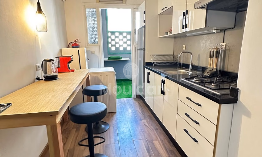 شقة للإيجار في الطابق الرابع