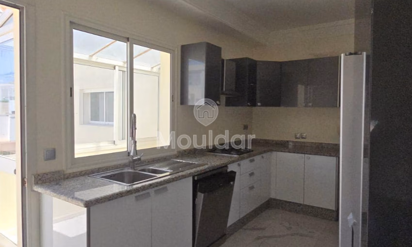 Apartment for rent, 5 bedrooms, Golden Triangle, Casablanca, 269m².