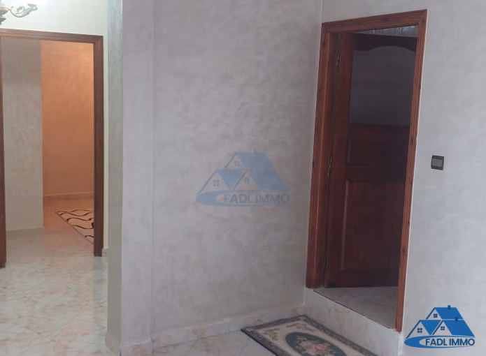 فيلا للبيع مع تراس و طابقين