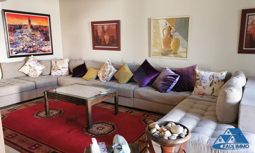 Villa for sale with swimming pool and two floors - view 2