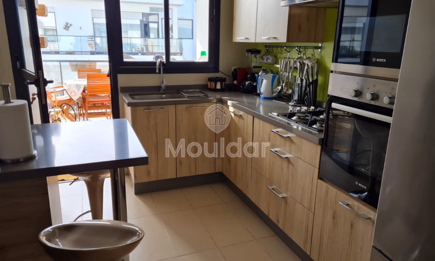 شقة للإيجار مع تراس في الطابق الأرضي