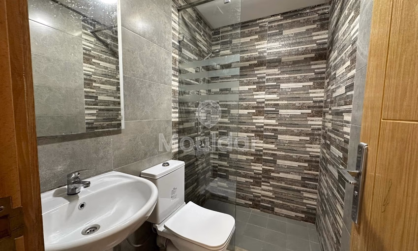 شقة للشراء مع تراس في الطابق الأرضي