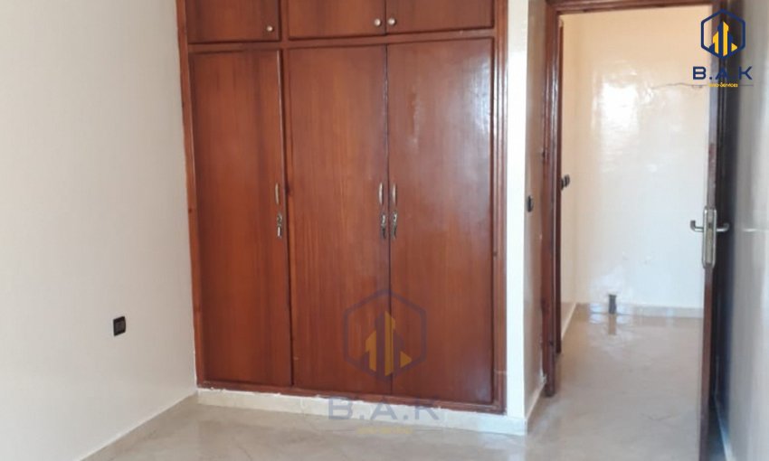 Appartement à vendre avec balcon au premier étage - view 4