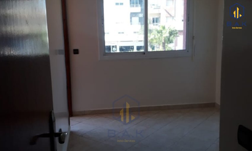 Appartement à vendre avec balcon au premier étage - view 2