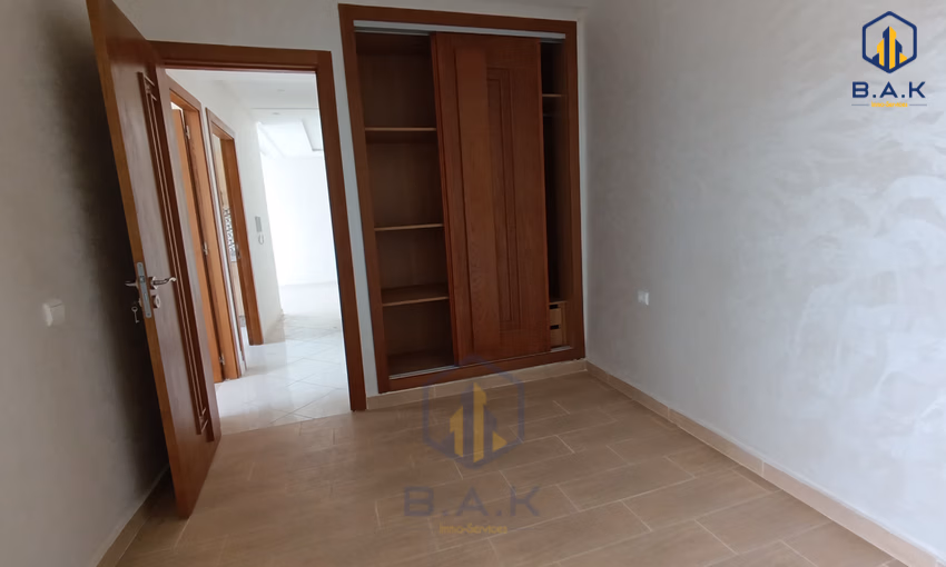 شقة للبيع مع حديقة في الطابق الرابع شقة للبيع مع حديقة في الطابق الرابع