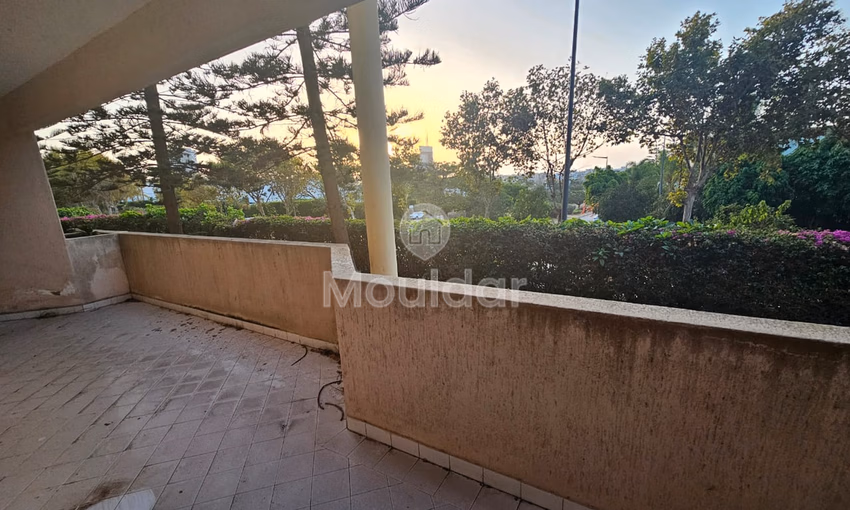 Apartment for rent with terrace Apartment for rent with terrace