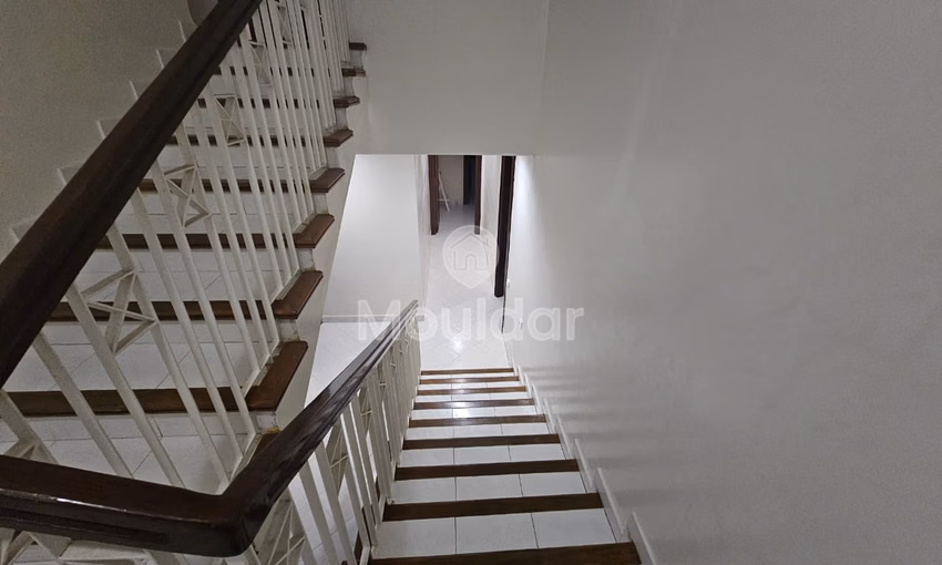 Apartment for rent with terrace Apartment for rent with terrace