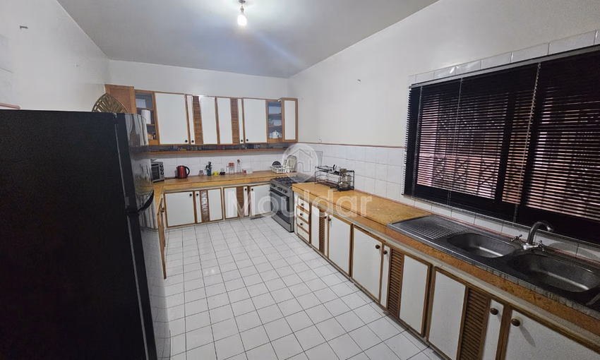 Apartment for rent with terrace Apartment for rent with terrace