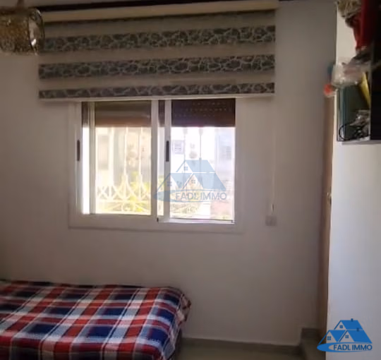 Villa à vendre avec terrasse et trois étages