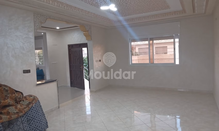 Villa à vendre avec terrasse et trois étages